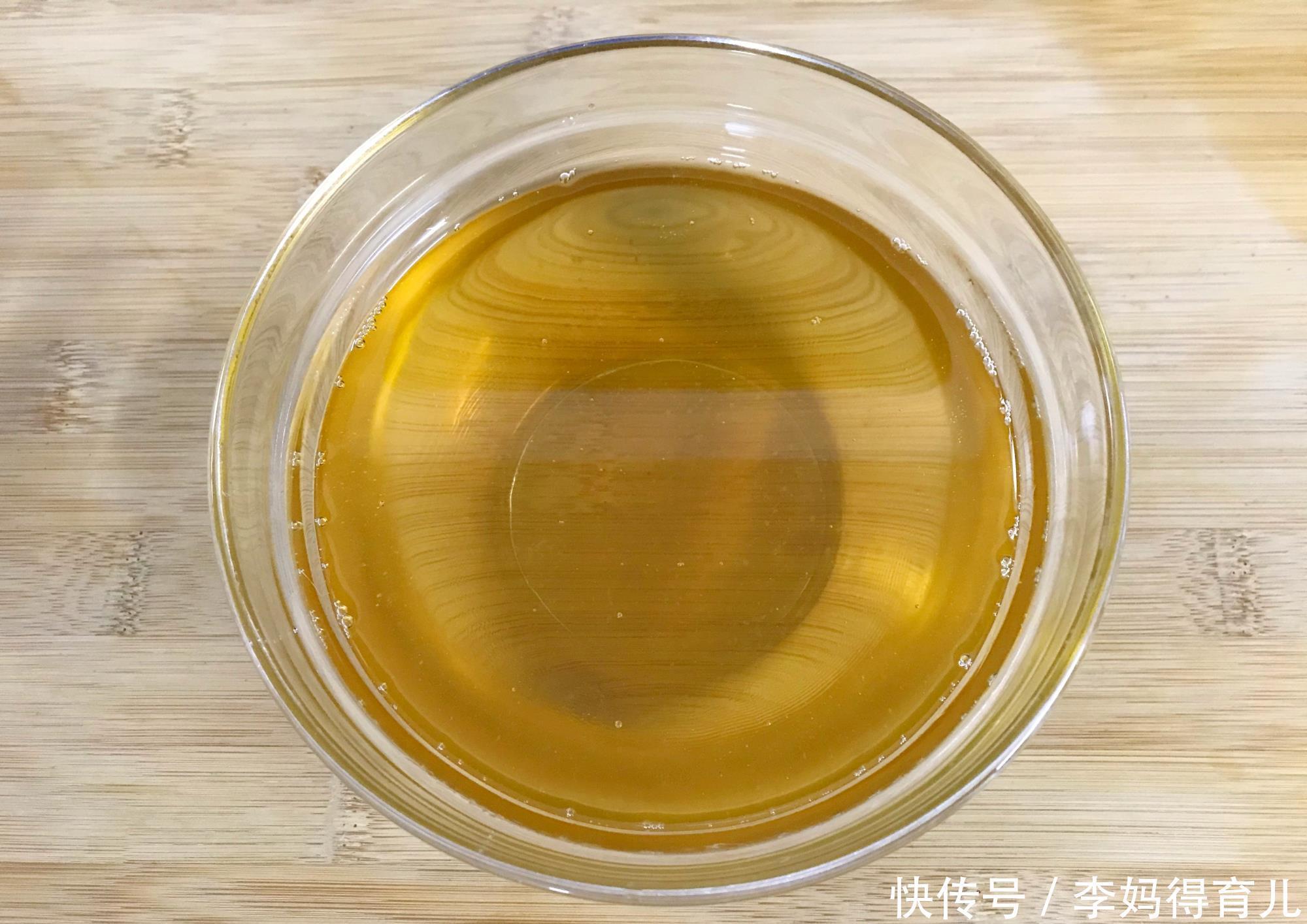 熬出来的猪|猪油熬制有窍门,下锅前多加一步,猪油雪白香浓无腥味,久放不坏