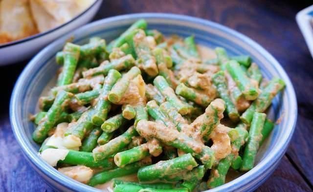 一家三口的精致早餐,讲究搭配,营养丰富,网友:羡慕这样的生活