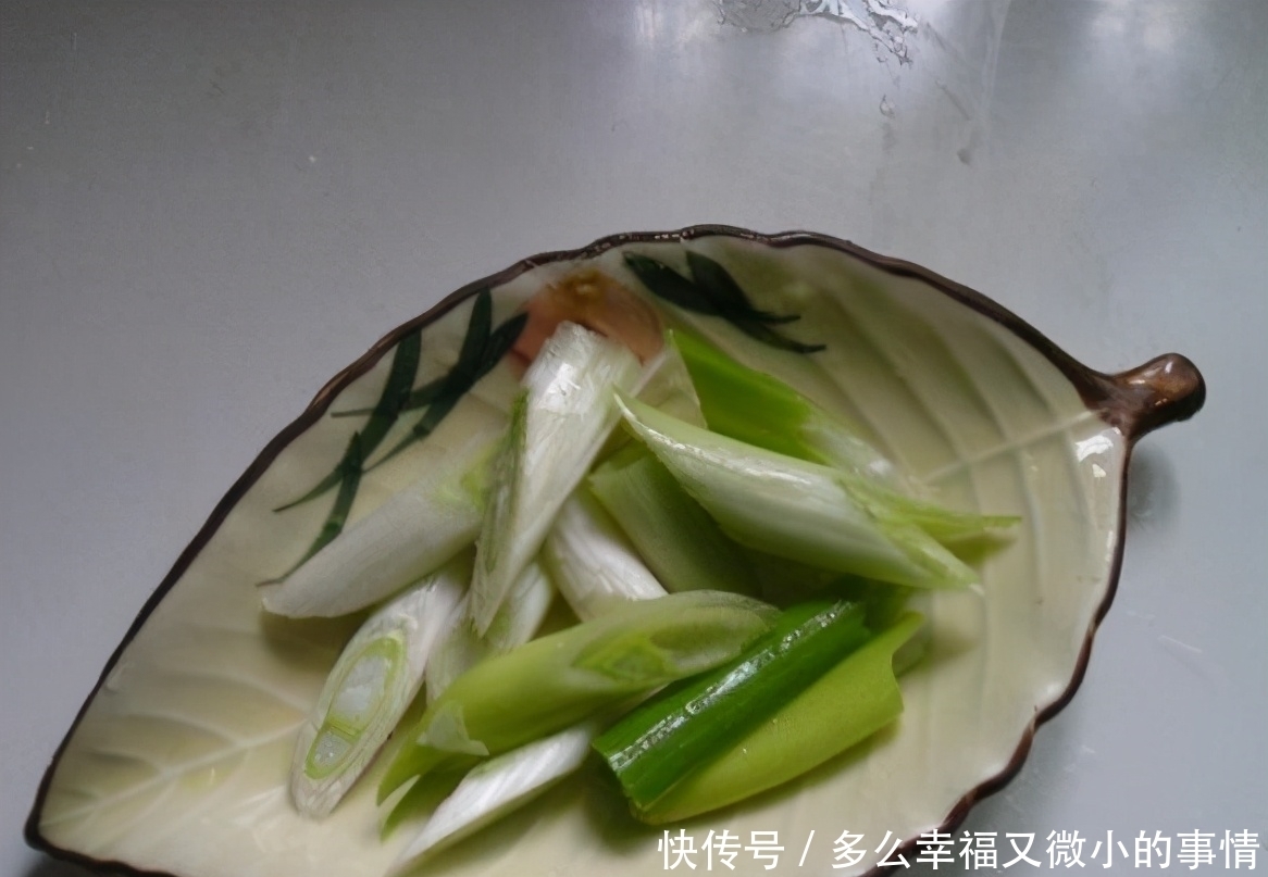 经典名菜四喜丸子,咸鲜酥嫩,香而不腻