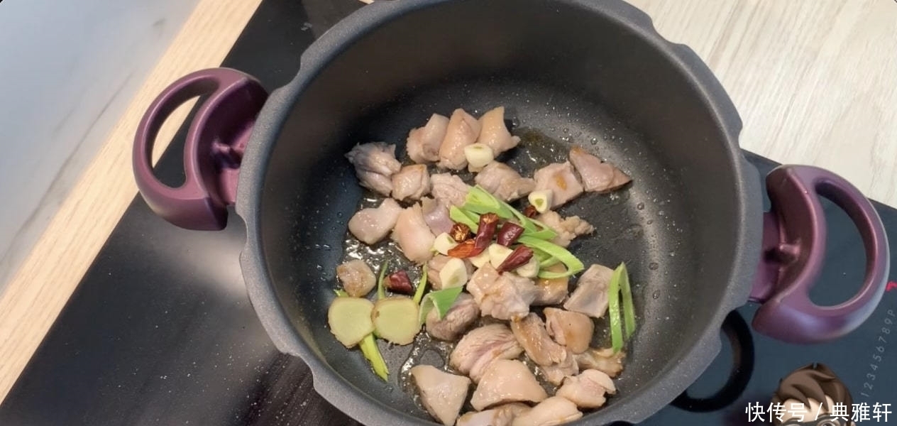 羊肉不止可以做烧烤，其实炖着吃更香，教你做超下饭的红烧羊肉