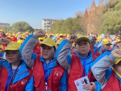 小记者们|心灵地沟通 健康地成长——都昌实验小学这个活动让广电小记者和家长们受益匪浅