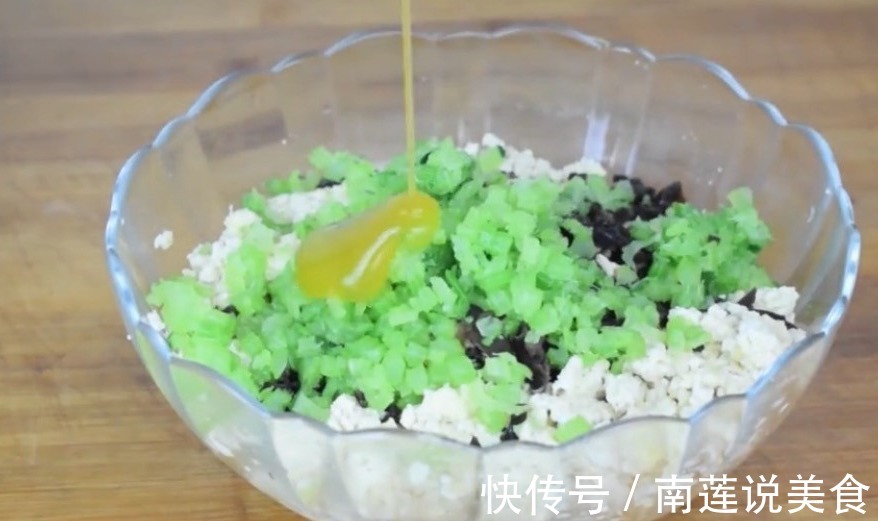 豆腐这样做实在太香了,比吃红烧肉还过瘾,简单家常,6斤不够吃
