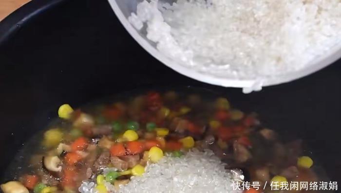 玉米|家人爱吃的番茄焖饭,简单的烹饪,丰富的食材,鲜香味美又营养