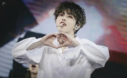 青春有你|选秀导师人气排行：R1SE周震南第7，鹿晗第2，第一不愧是顶流