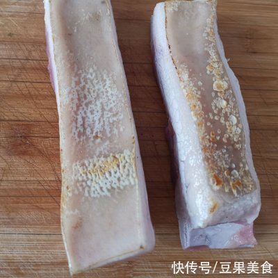汤匙|告诉你3个诀窍，在家也能做出脆皮五花肉
