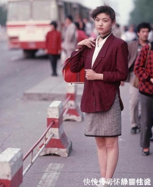 女神|老照片:80年代的时尚“女神”们,她们的打扮比现在人还要时髦