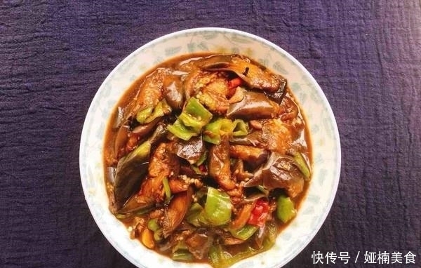 炒茄子还在加酱油?换成“它”,茄子一点不黑,不油更入味