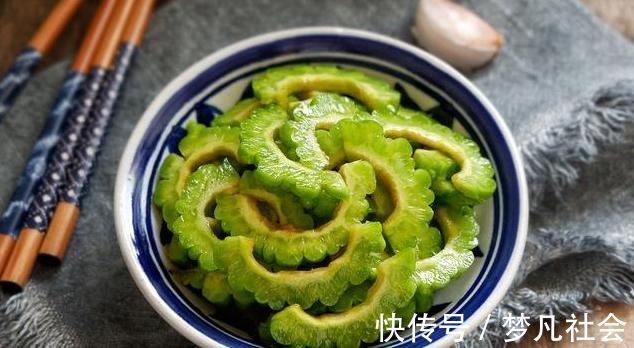 血糖稳定|高血糖最怕这个菜,56岁叔叔血糖高,隔三差五吃,血糖稳定4.0!