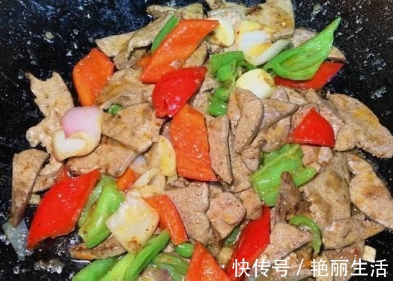 下酒|炒猪肝时,最忌直接下锅炒!教你一个小窍门,鲜香嫩滑,好吃下饭