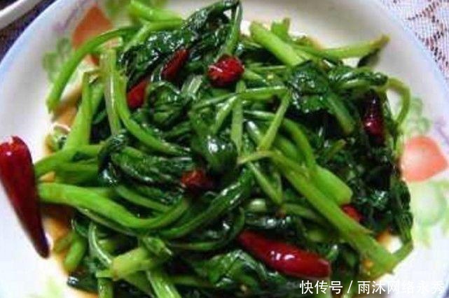 这4道菜聪明人从不吃,医生说“很脏”,没营养还伤身!