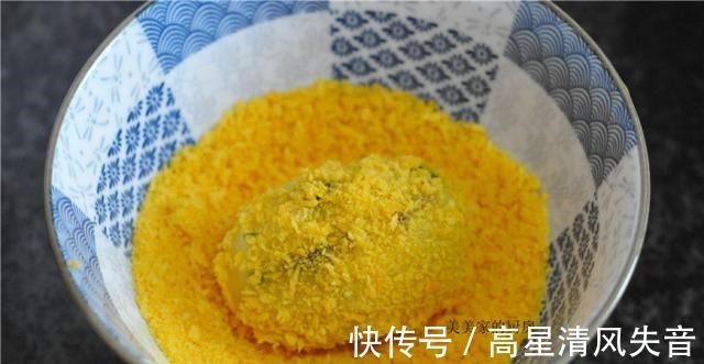 一日三餐|三伏天，吃肉不如吃土豆，教您一个好吃的做法，家有孩子多试试！