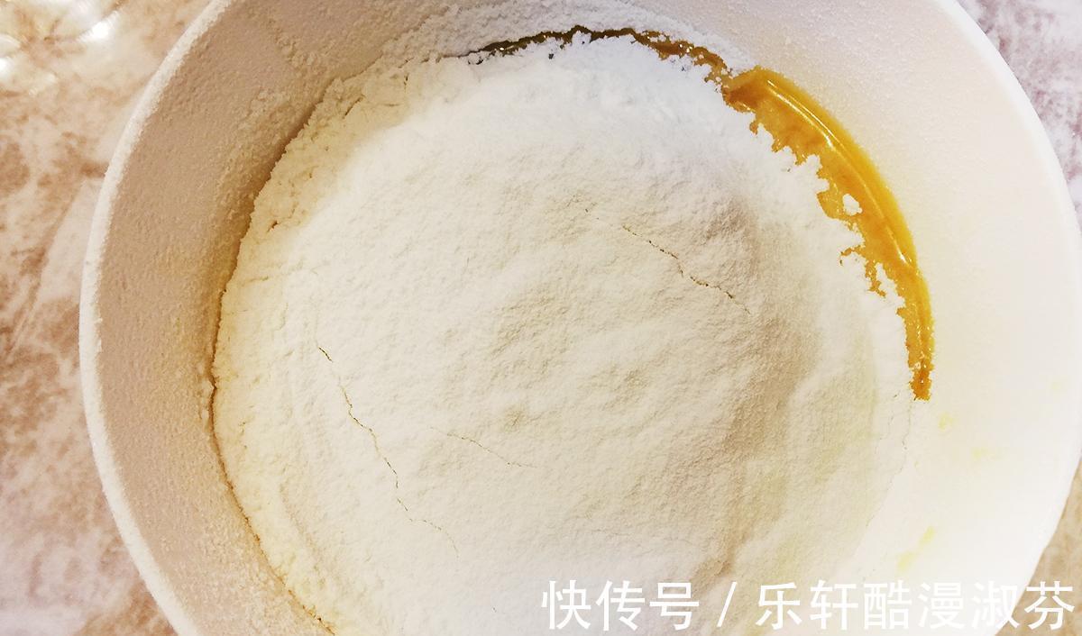 我家吃桃酥从来不买，一直都是自己做，又香又酥