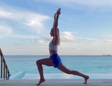 <人老腿先衰>，12个瑜伽动作加强双腿力量，强健根基