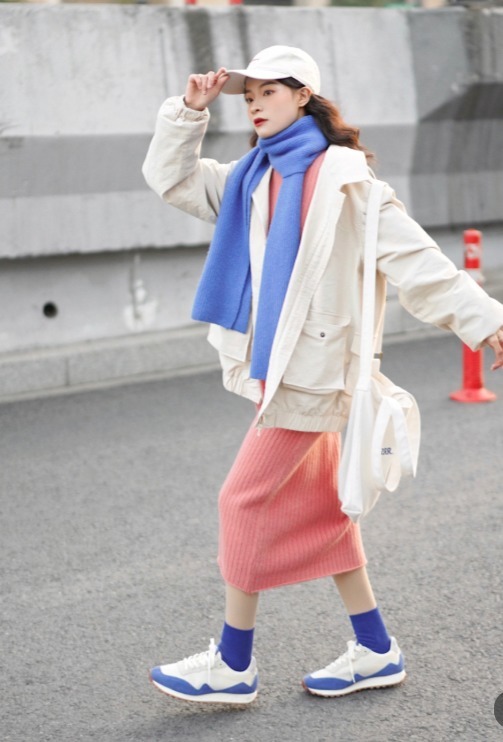 针织衫 还不懂怎么穿裙子?先来试一下“针织裙”,见过世面的女人都爱