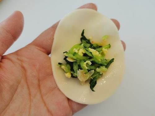 入秋后,韭菜靠边站,用它包饺子更鲜,营养健胃促消化,身体好