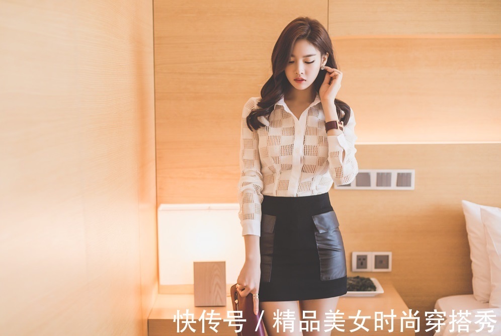 职场达人的穿搭:撞色镂空针织衬衫搭配黑色a字短裙,简约大方