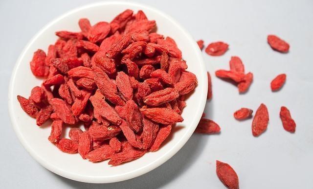 肝脏|吃了枸杞后，尽量少碰“它”，可能会推动细胞“病变”，早知早好