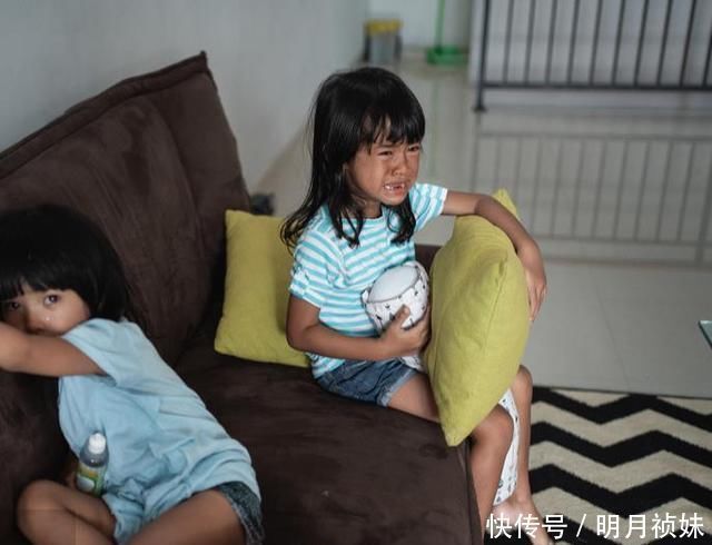 真相|婆婆:“你不在家时,娃就很乖!”知道真相后,妈妈泪崩了……