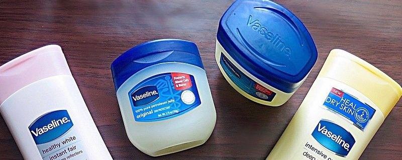 睡前用凡士林擦脸可以不洗吗