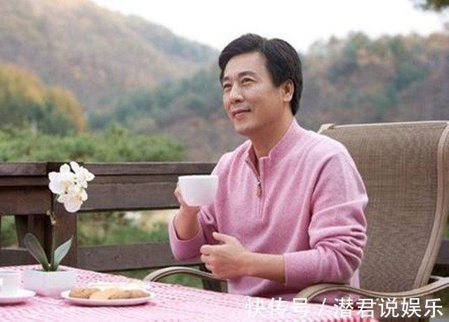 吸烟者|男人45到55岁是“生死坎”,这7件事再喜欢也忍住,别让身体垮掉