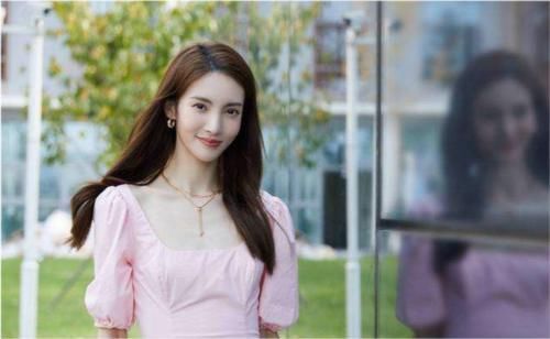 陈宥维|网综人气榜，《女儿们的恋爱》第3，《心动的信号》收官第2，第1实至名归