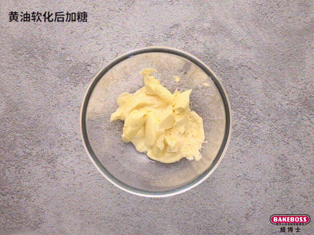 红宝石爱心蛋糕,献上一颗充满情意与思念的爱心