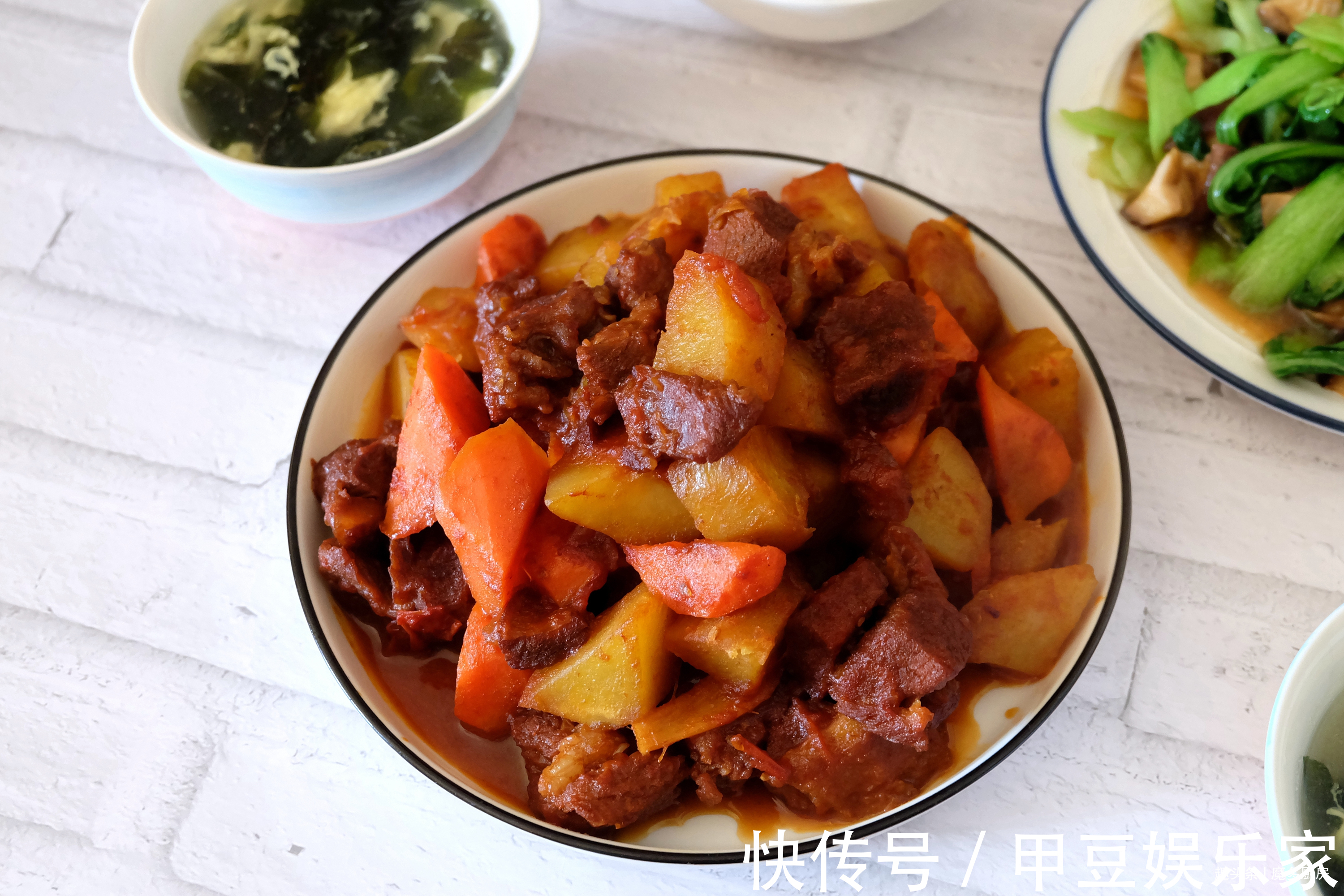 香菇|给孩子的寒假午餐,1荤1素1汤营养好,朋友说年夜饭可以安排上