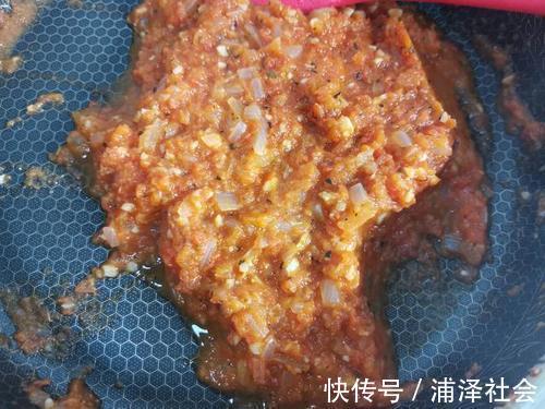 披萨|超详细自制披萨，教你在家做，便宜简单又好吃，我家一周做3次