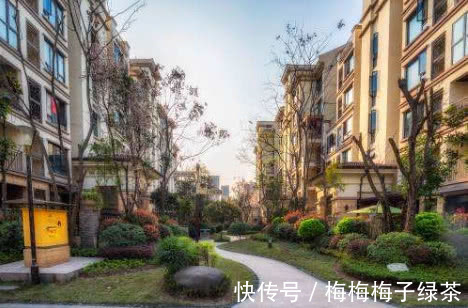 老房子|买二手房,“房龄大”但地段好的值得买吗?内行人一分析,有底了