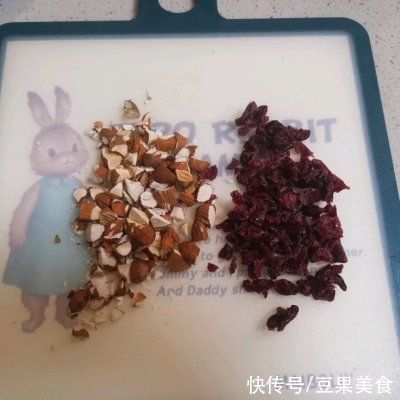 便当|今晚花10分钟做好香蕉布朗尼，明天便当就吃它