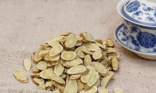 黄芪养生|黄芪泡水喝有益于脾、肺、气血，记住三句话就是用黄芪养生的高手