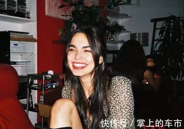 发型 一个发型就能“改头换面”,这3种潮流发型,你适合哪种!