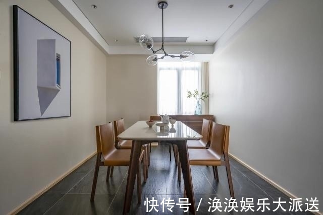 装修|大户型的现代实木风格装修,让生活回归平淡,享受平凡生活