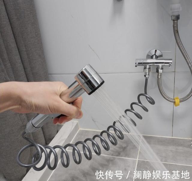 人性化|卫生间装修这样设计,家里人口多也不怕,实用又人性化,真顺心