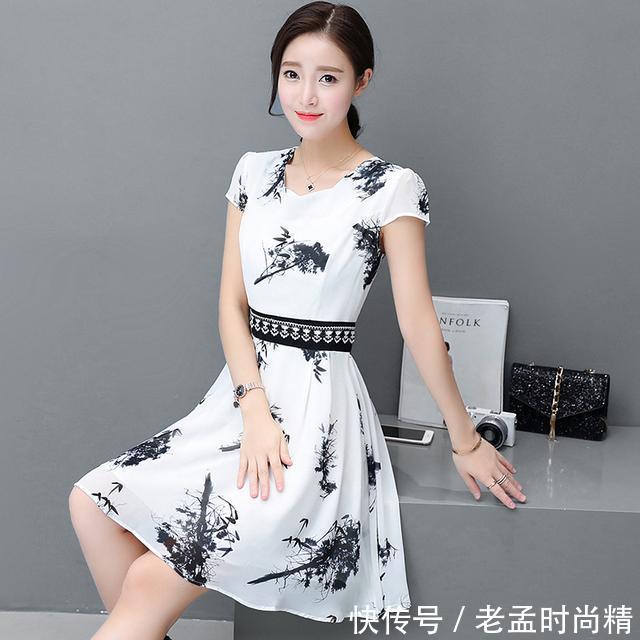 印花为衣服增添更多乐趣，鲜艳的色彩让你充满活力哦