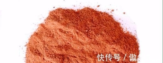 饵料|鲫鱼鲤鱼不咬钩只要在饵料中加点它,压根不担心没鱼上钩