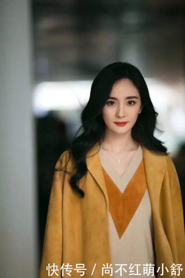 女人一旦过了30岁，瞧这4种发型，不仅大妈感十足，还老气遭人嫌