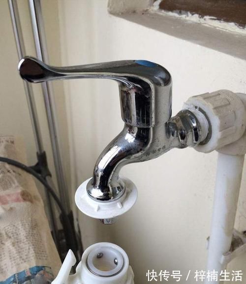 水管|卫生间上水口改成2个出水口,简单方便不用砸瓷砖,很多人想不到