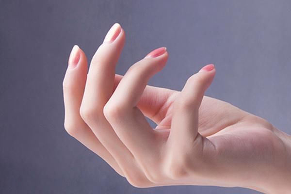  疼痛|更年期女性，经常出现指关节疼痛、晨僵，什么原因？如何解决？