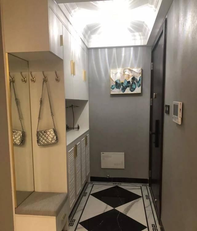 衣帽间|晒晒我的130㎡婚房,光入户就美翻了最喜欢主卫改的衣帽间