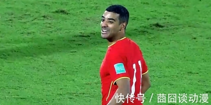球员|从1-0到1-1!急了,终场前李铁祭出最后绝招:命令球员“找点球”