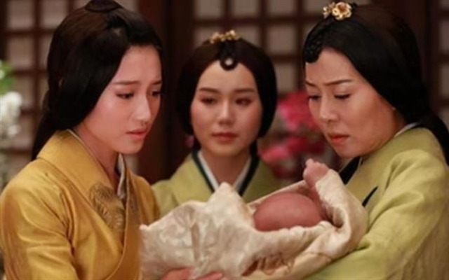 于文博|元朝奇案:母亲哺乳,婴儿却拼命挣扎,县令:你儿子早死了