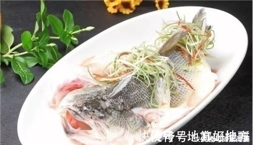 饭店大厨做的“清蒸鱼”好吃不腥,原来多了这一步,学到赚到