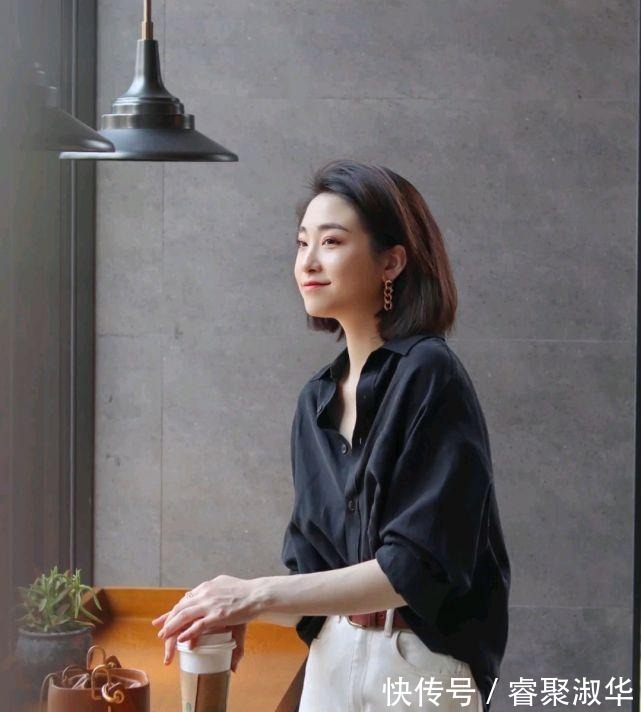 极简|拒绝太过花哨的穿搭,极简风穿搭就很高级,简约又不失温柔