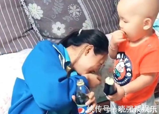 小宝|14岁姐姐欺负1岁弟弟爆火,网友反手就是一个赞:中国好姐姐