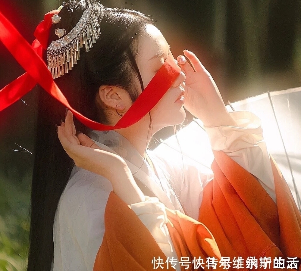 女孩|这些倾城动人的古风女孩名，小众而仙气，温柔了万般光晕！