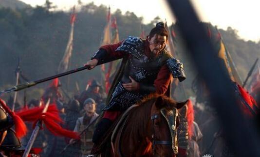 王英|《水浒传》中宋江为什么不把扈三娘嫁给林冲, 而便宜王英呢