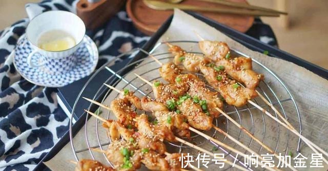 鸡肉串|用烤箱就能做的鸡肉串,肉多味道好,让人吃不停!