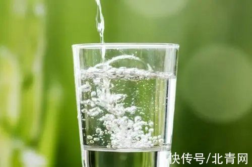 白开水|起床后5种水不要乱喝！别等身体受伤才知道