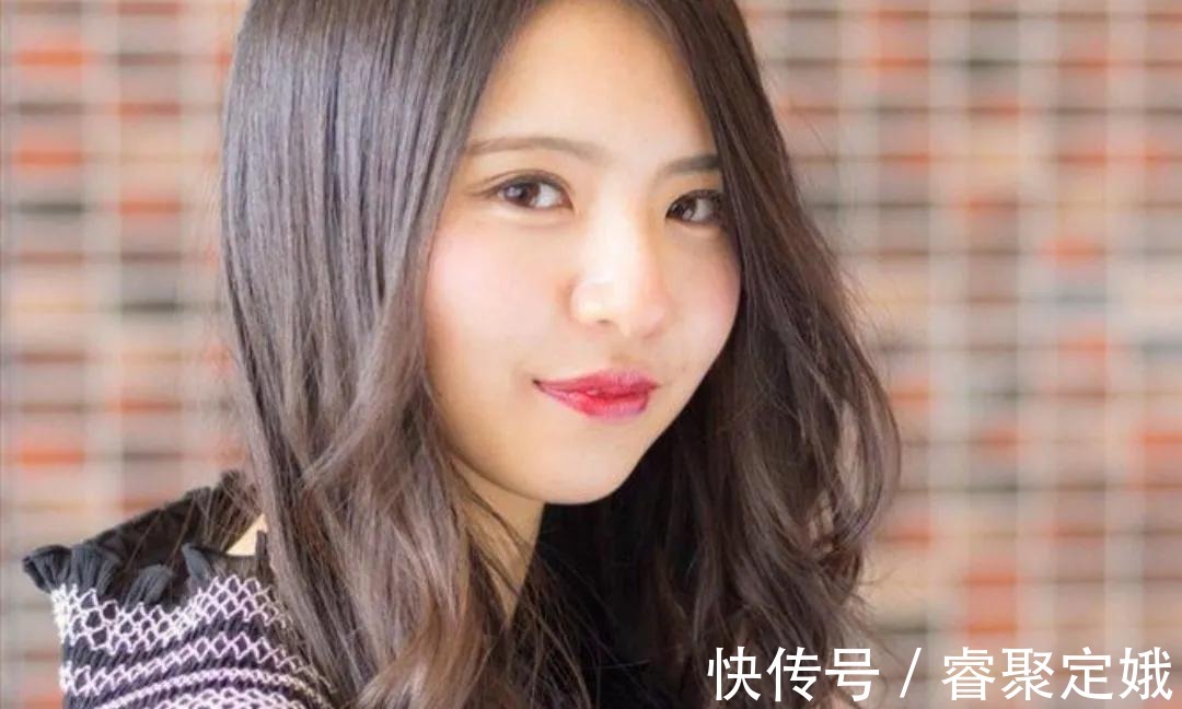 70后|当代女大学生发型大赏,网友越看越像70后,时尚真是一个轮回